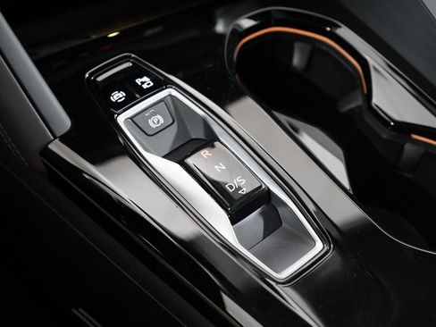 Used 2025 Audi Q5 Premium AWD/4WD image 23