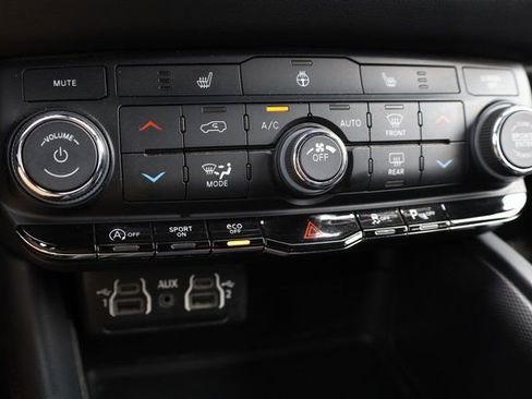 Used 2023 Dodge Durango GT image 18