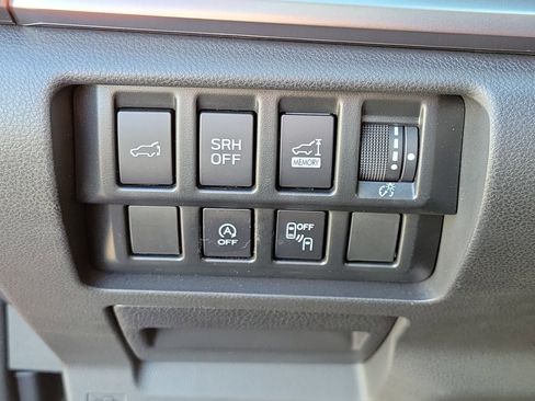 Used 2024 Subaru Forester Premium image 24