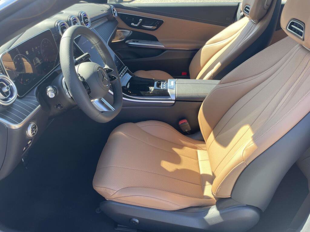 New 2027 Mercedes-Benz CLE 450 4MATIC Cabriolet image 11