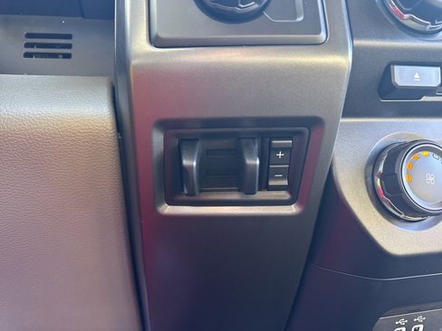 Used 2017 Ford F350 XLT image 5