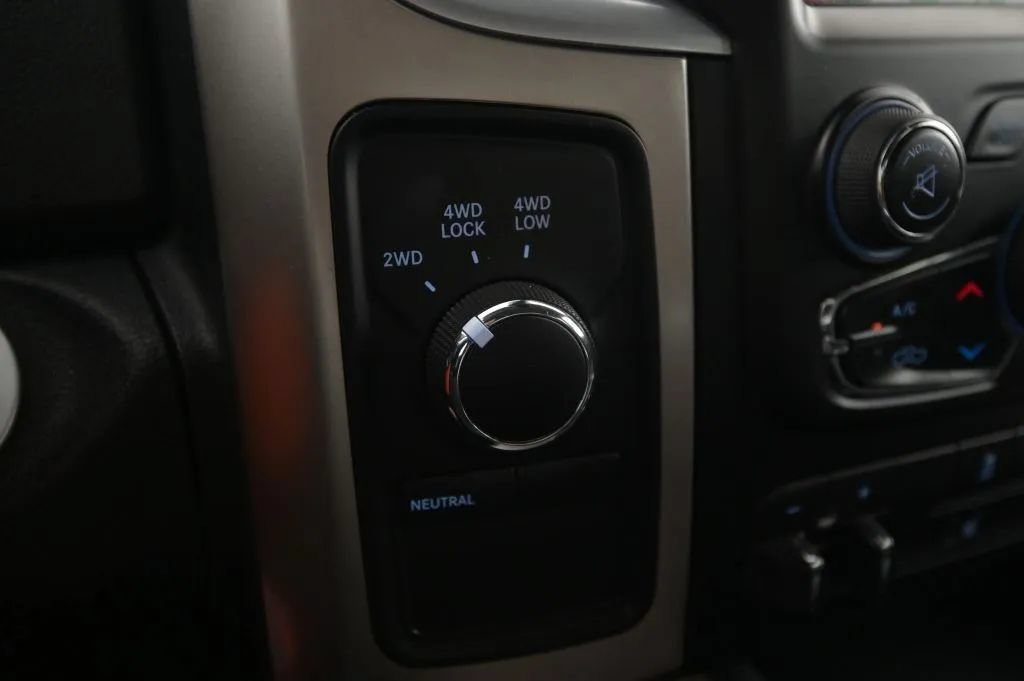 Used 2018 RAM 2500 Big Horn w/ Harvest Edition AWD/4WD image 27