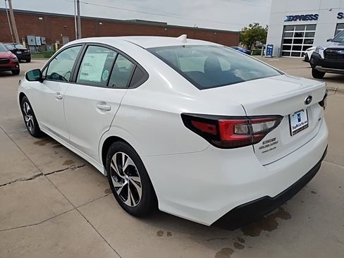 Used 2025 Subaru Legacy Premium image 10