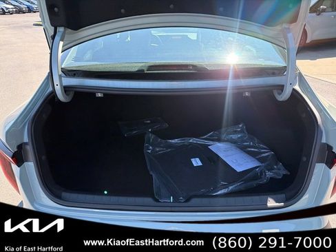 New 2026 Kia K4 FWD image 15