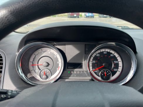 Used 2016 Dodge Grand Caravan American Value Package image 10