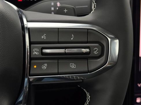 New 2026 GMC Acadia Denali Ultimate w/ LPO, Floor Liner Package AWD/4WD image 26