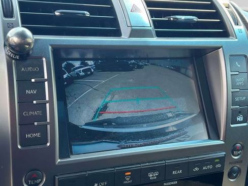 Used 2020 Lexus GX 460 Premium w/ Premium Package image 35