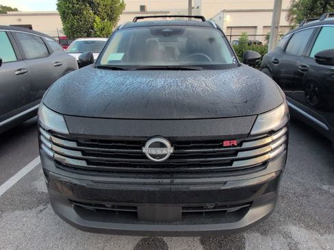 New 2025 Nissan Kicks SR image 3