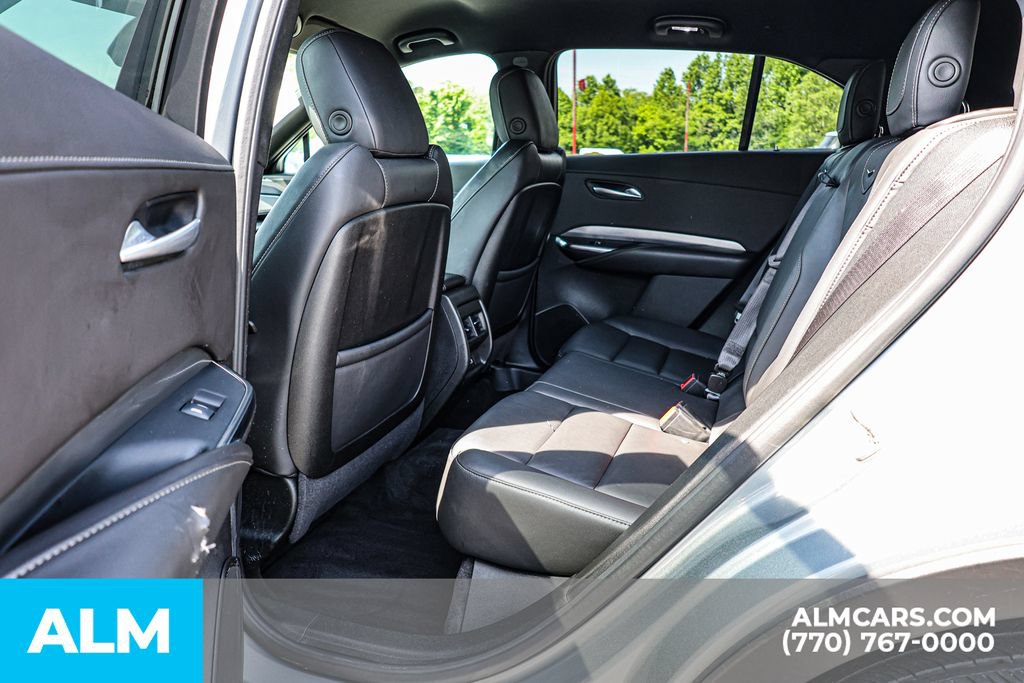 Used 2025 Cadillac XT4 Premium Luxury FWD image 18
