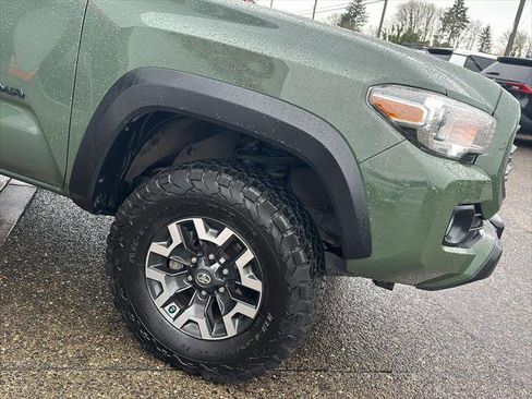 Certified 2021 Toyota Tacoma TRD Off-Road w/ Technology Package image 18