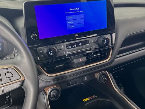 Certified 2025 Toyota Grand Highlander AWD Hybrid image 16