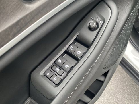 New 2025 Jeep Grand Cherokee Limited image 13