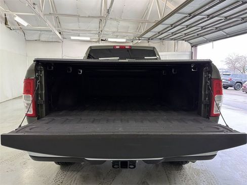 Used 2022 RAM 2500 Tradesman w/ Chrome Appearance Group image 15