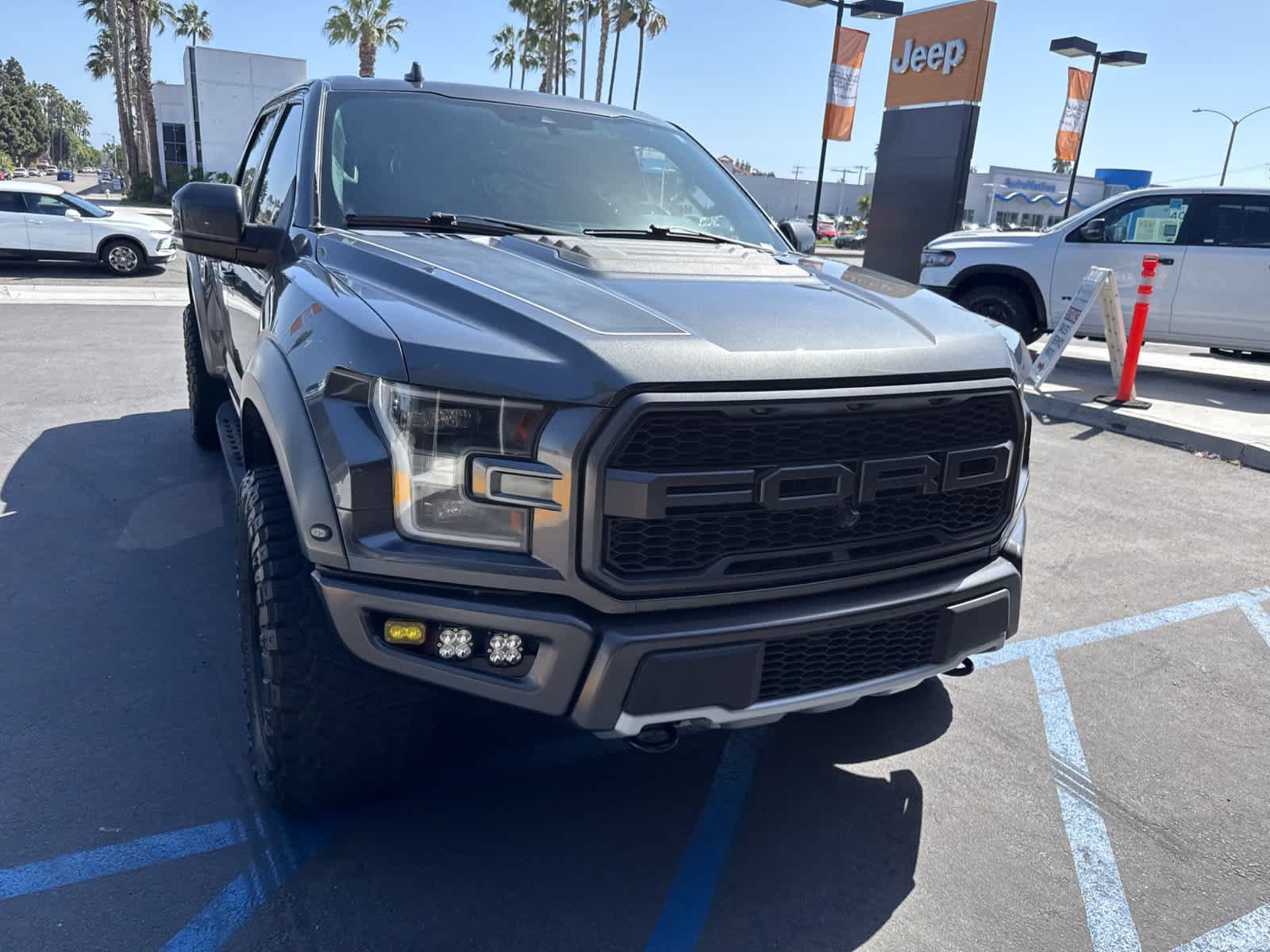 Used 2020 Ford F150 Raptor w/ Equipment Group 802A Luxury AWD/4WD image 7