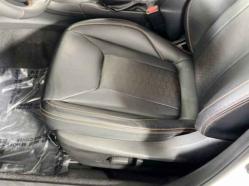 Used 2023 Subaru Crosstrek 2.5i Limited image 18