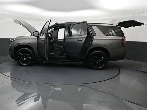 Used 2022 Chevrolet Tahoe RST w/ Luxury Package RWD image 31