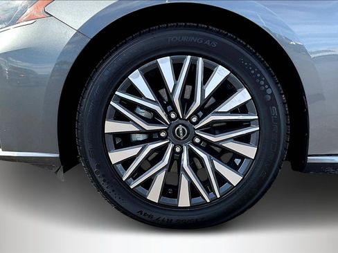 Used 2024 Nissan Altima 2.5 SV image 33