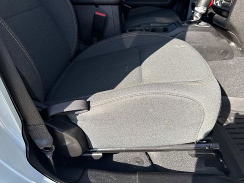 Used 2024 Jeep Wrangler Unlimited Sport image 11