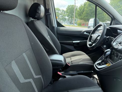 Used 2015 Ford Transit Connect XLT FWD image 10