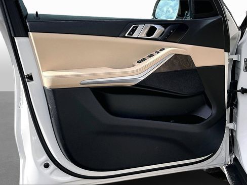 Used 2020 BMW X5 sDrive40i w/ Convenience Package image 17