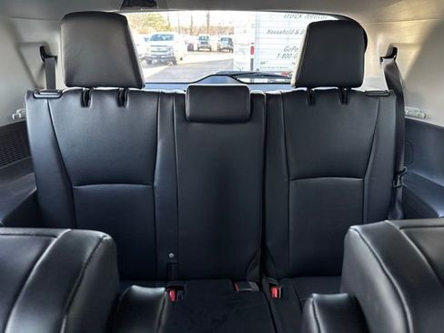 Used 2025 Toyota Grand Highlander AWD image 18