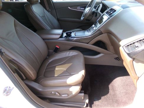 Used 2016 Lincoln MKX Reserve w/ Equipment Group 102A AWD/4WD image 45
