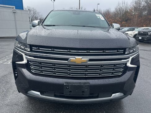 Used 2023 Chevrolet Suburban Premier image 2