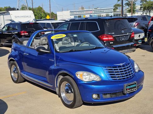 Used 2006 Chrysler PT Cruiser Touring w/ Boston Acoustics Audio Group FWD image 4