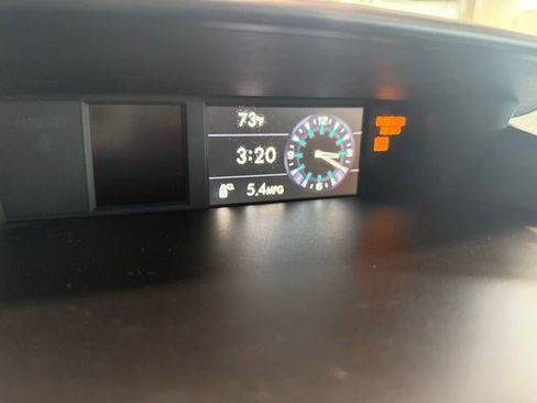 Used 2018 Subaru Forester 2.5i Premium AWD/4WD image 12