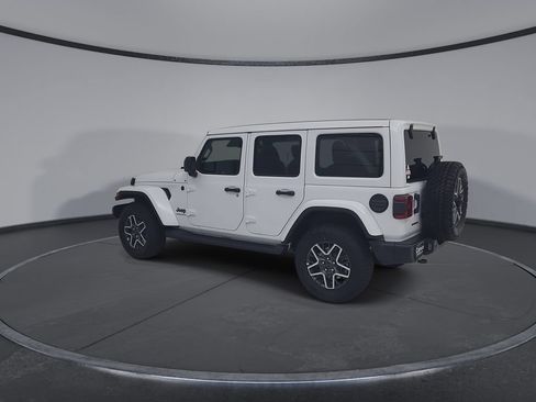New 2026 Jeep Wrangler Unlimited Sahara AWD/4WD image 10