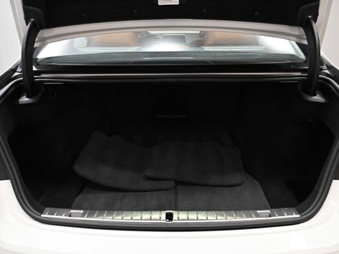 Used 2022 BMW M760i xDrive w/ Luxury Rear Seating Package image 55