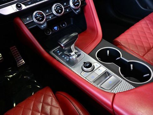 Used 2022 Genesis G70 3.3T Launch Edition image 31