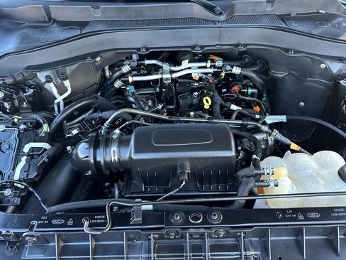 Certified 2023 Ford Explorer XLT image 21