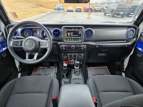 Used 2023 Jeep Wrangler Unlimited Rubicon 4xe image 19