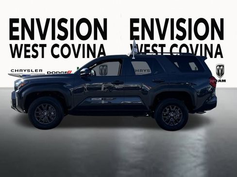 Used 2025 Toyota 4Runner SR5 image 6