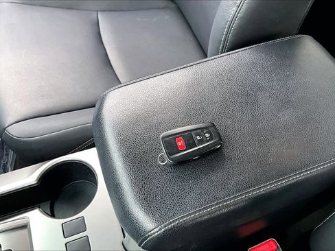 Used 2022 Toyota 4Runner TRD Sport w/ Technology Package image 12