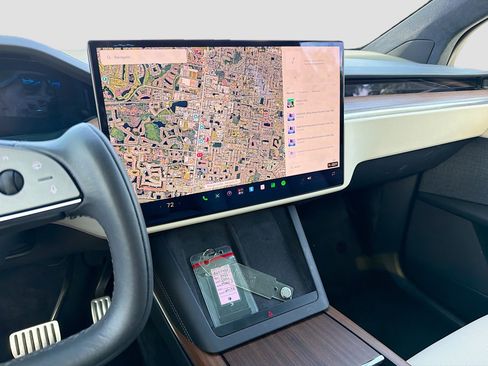 Used 2022 Tesla Model X AWD/4WD image 27