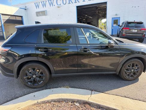 Used 2024 Honda HR-V Sport image 14