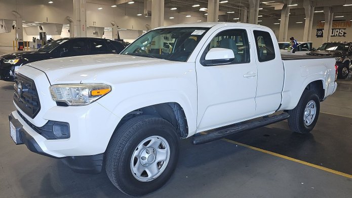 Used 2016 Toyota Tacoma SR w/ SR Convenience Package RWD image 1