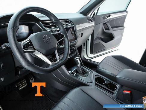 Used 2023 Volkswagen Tiguan SE R-Line FWD image 19