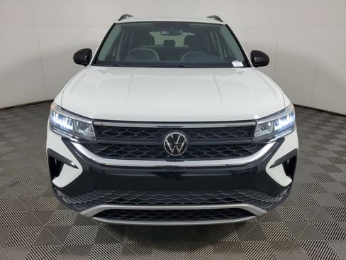 Used 2023 Volkswagen Taos S image 2