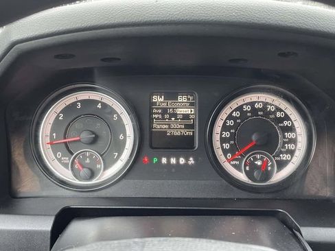 Used 2015 RAM 2500 Tradesman w/ Chrome Appearance Group AWD/4WD image 19