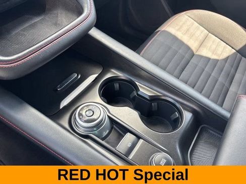 Used 2025 Ford Explorer ST-Line w/ ST-Line Street Pack AWD/4WD image 25