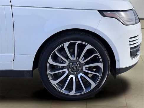 Used 2018 Land Rover Range Rover Supercharged image 45