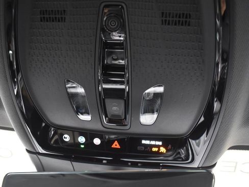 Certified 2025 Cadillac Optiq Sport 2 w/ LPO, Floor Liner Package image 28