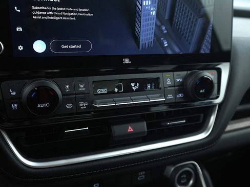 Used 2025 Toyota Grand Highlander AWD Hybrid image 24