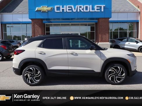 New 2026 Chevrolet TrailBlazer RS w/ Convenience Package AWD/4WD image 1