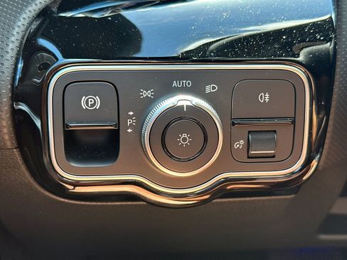 Certified 2026 Mercedes-Benz CLA 250 4MATIC image 31