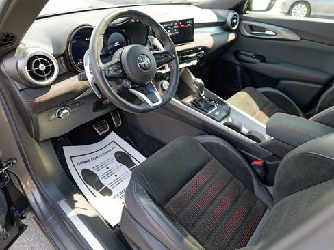 Used 2024 Alfa Romeo Tonale Veloce w/ Active Assist Package AWD/4WD image 19