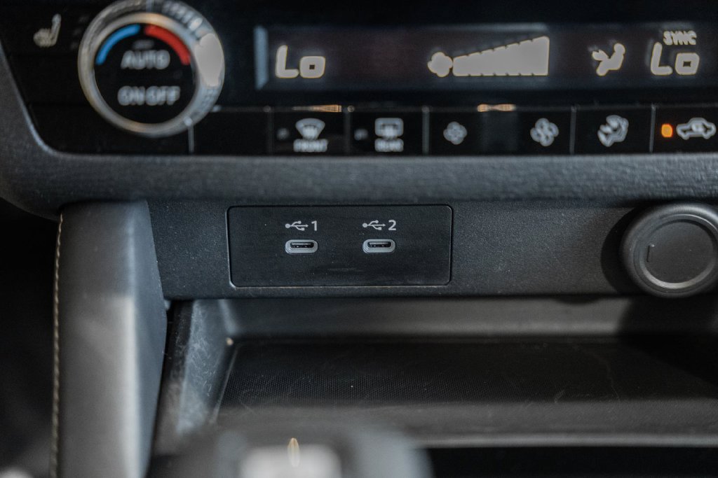 Used 2025 Mitsubishi Outlander ES AWD/4WD image 22